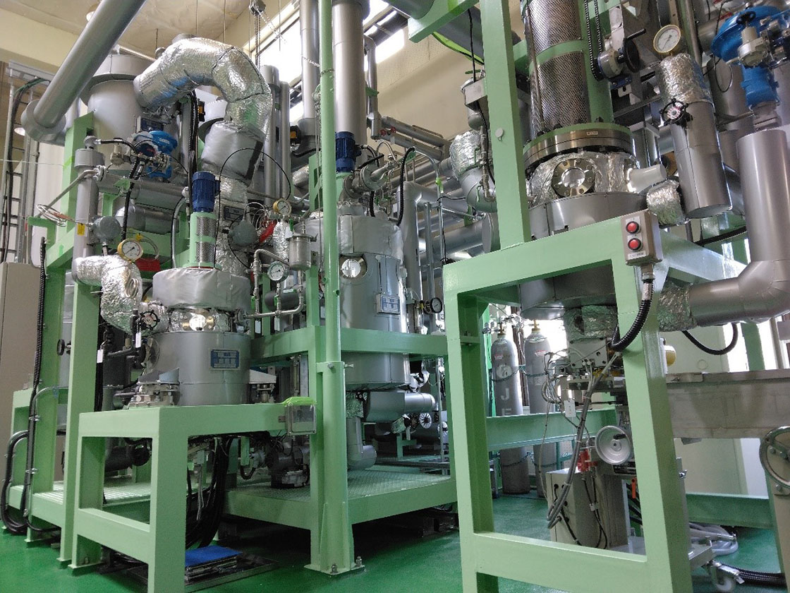 1715907769926000.jpg 聚乳酸小型試驗(yàn)生產(chǎn)設(shè)備.jpg